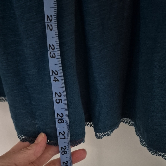 Torrid NWOT Teal Blue Lace-Trim V-Neck Faux Wrap Babydoll Top - Picture 4 of 5